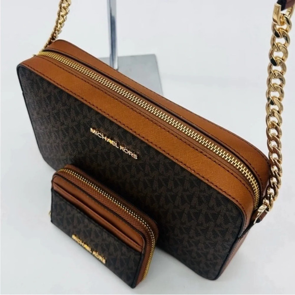 Michael Kors Large EW Crossbody Bag & Jet Set Travel ZA Card Case Wallet Brown - Picture 6 of 11